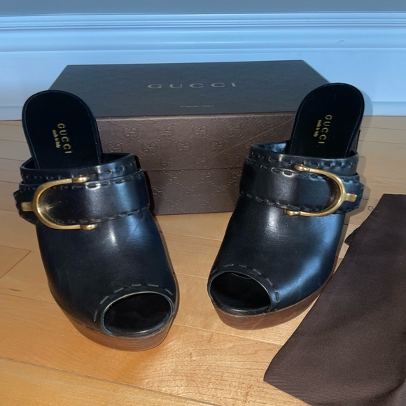 Gucci Shoes - Picture 1 of 7